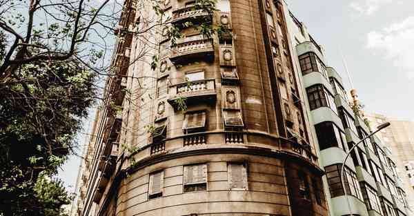 AI绘画倾轧了当代艺术的发展（AI绘画作品）