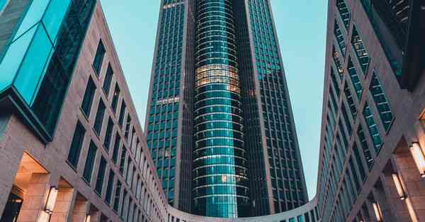 自由帮智能上楼机器人轮椅