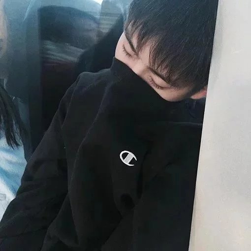 屈曼芸爽