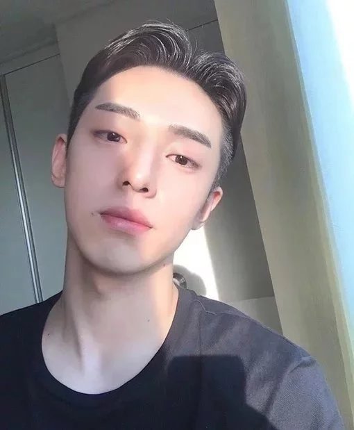 邱桂健栋
