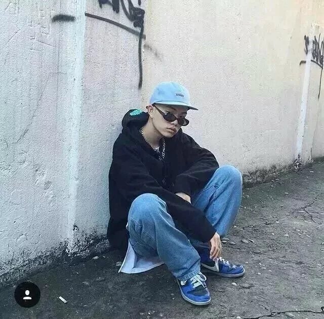 堵宇健璐