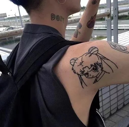 解丽秀建